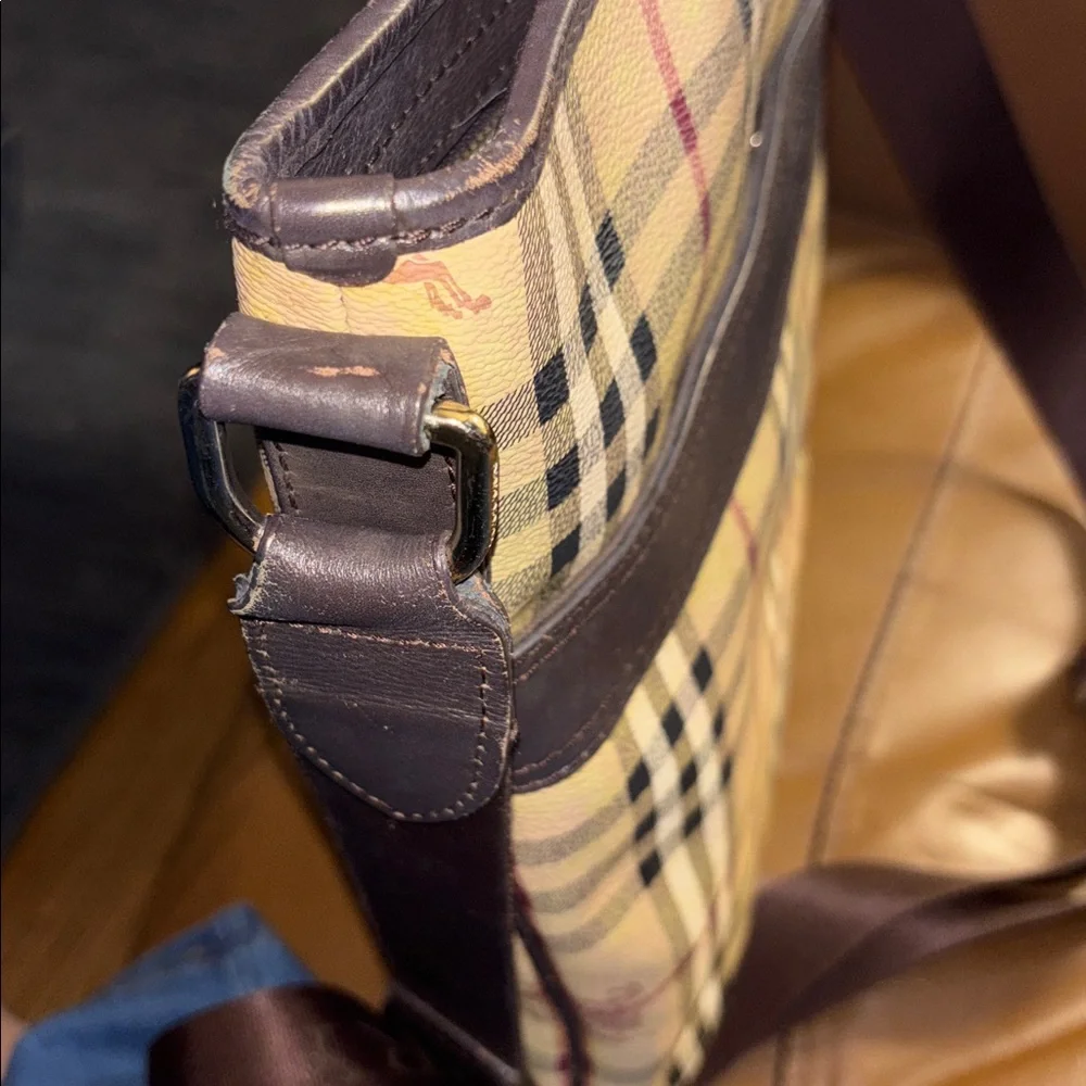 Burberry Nova Check Crossbody Bag - Picture 5 of 15